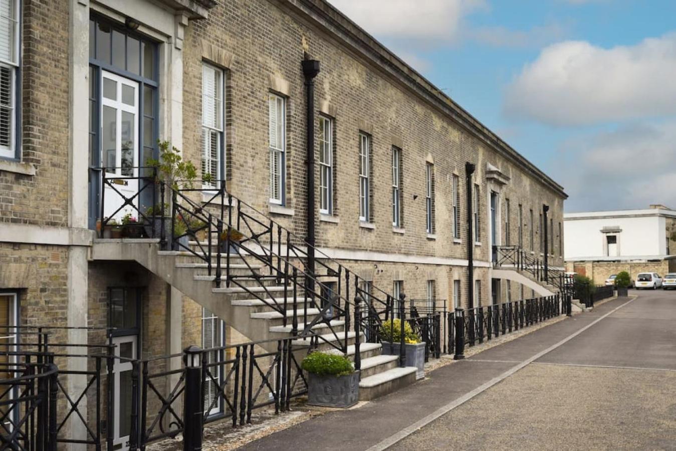 Air Maison - Naval Officers Quarters Flat Gosport Dış mekan fotoğraf